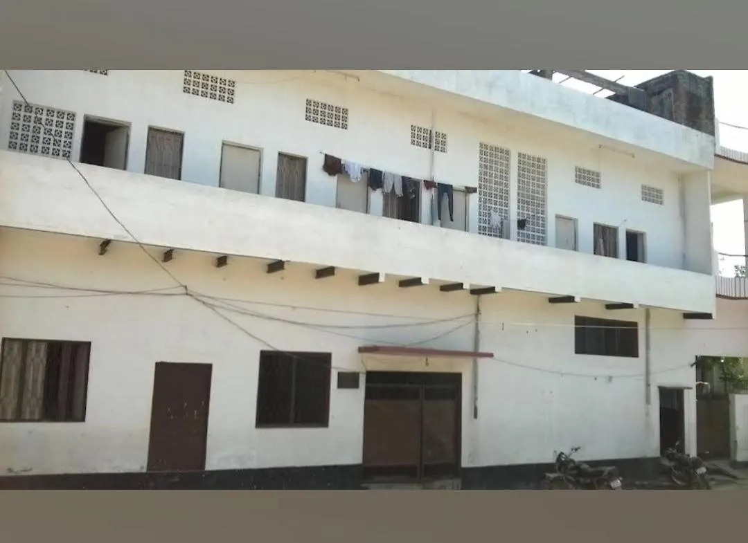 Shradha Saburi Boys Hostel Waranasi